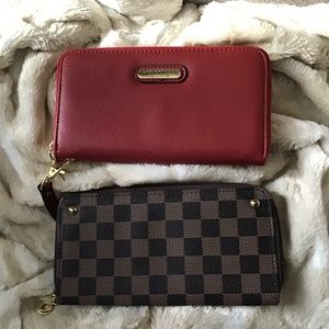 Package of 2 zip around wallets